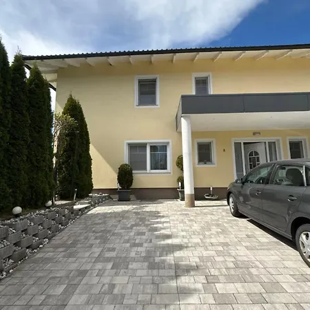 Flower House, 3 Bedroom