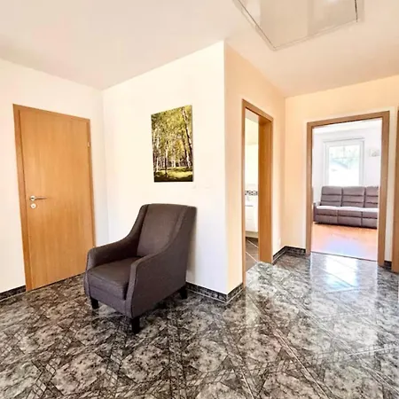 Flower House, 3 Bedroom *